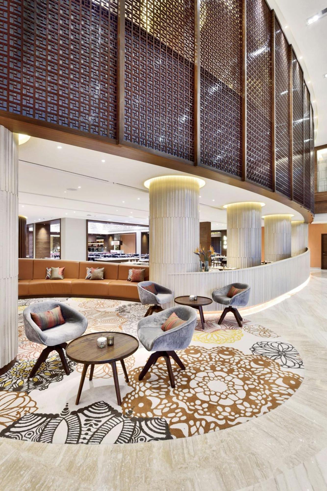Courtyard By Marriott Raipur Hotel Bagian luar foto